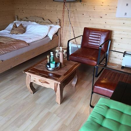 25qm ATRIUM Holz-Bungalow- NATUR PUR- NEUES MASSIVHOLZ BETT- Juni 2022- Objekt optimiert! Scharbeutz Exterior foto